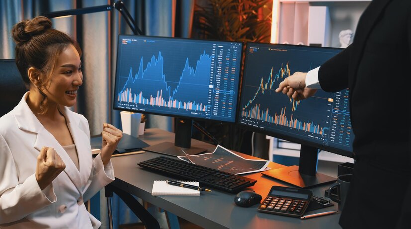 Simple vs. Exponential Moving Averages What is the Difference